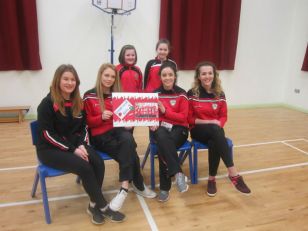 Loughgiel Camogie Team Visit St. Anne's PS